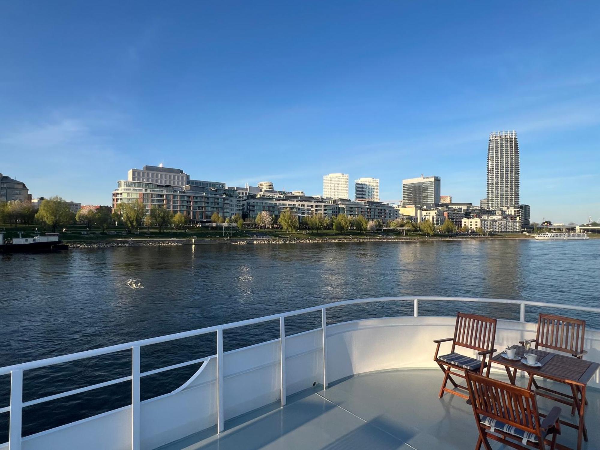 Orient Express Paris-Pressburg By Zazi Apartment Екстериор снимка